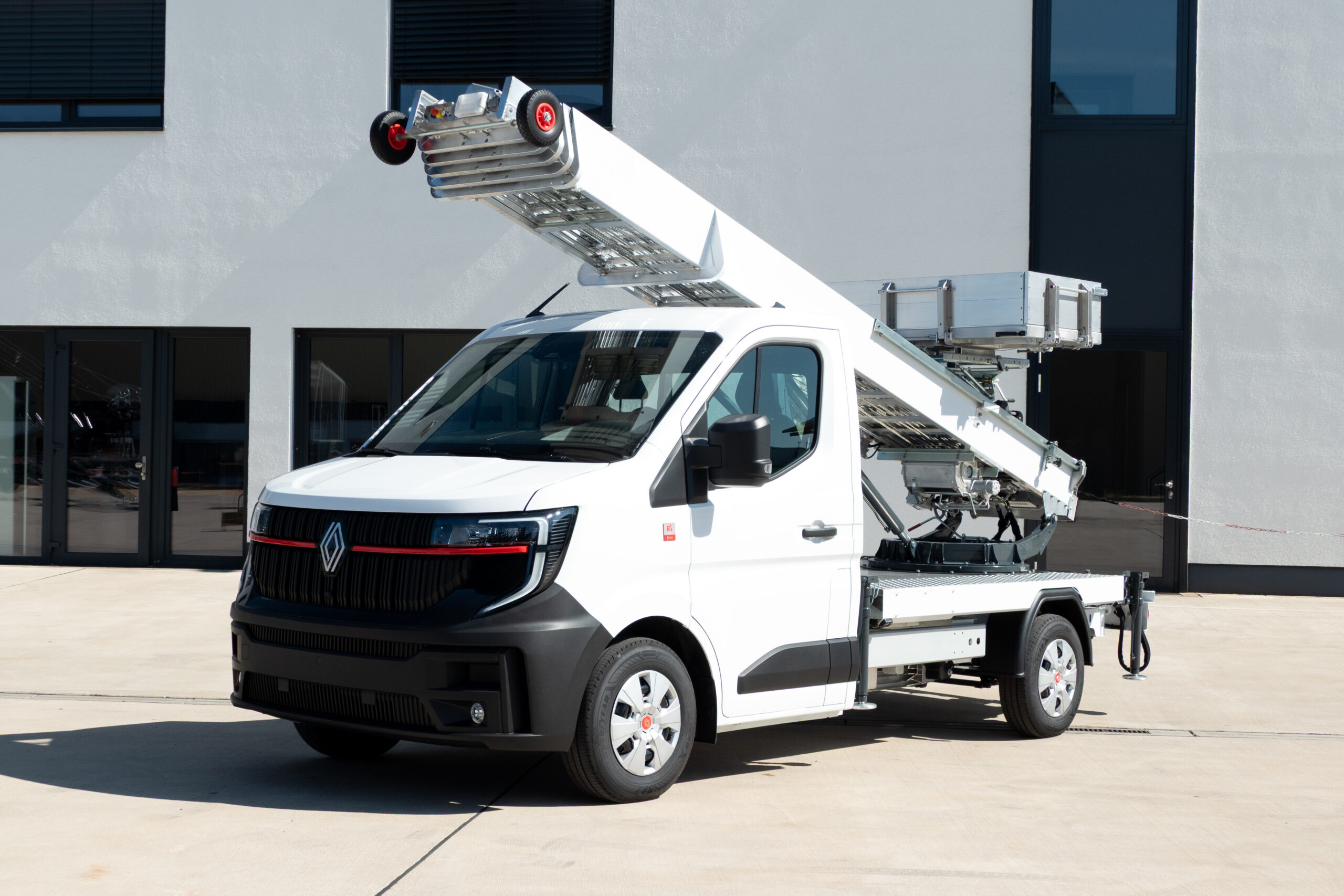 202607_Agilo27e_Renault